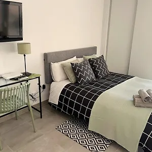  Apartment Lola