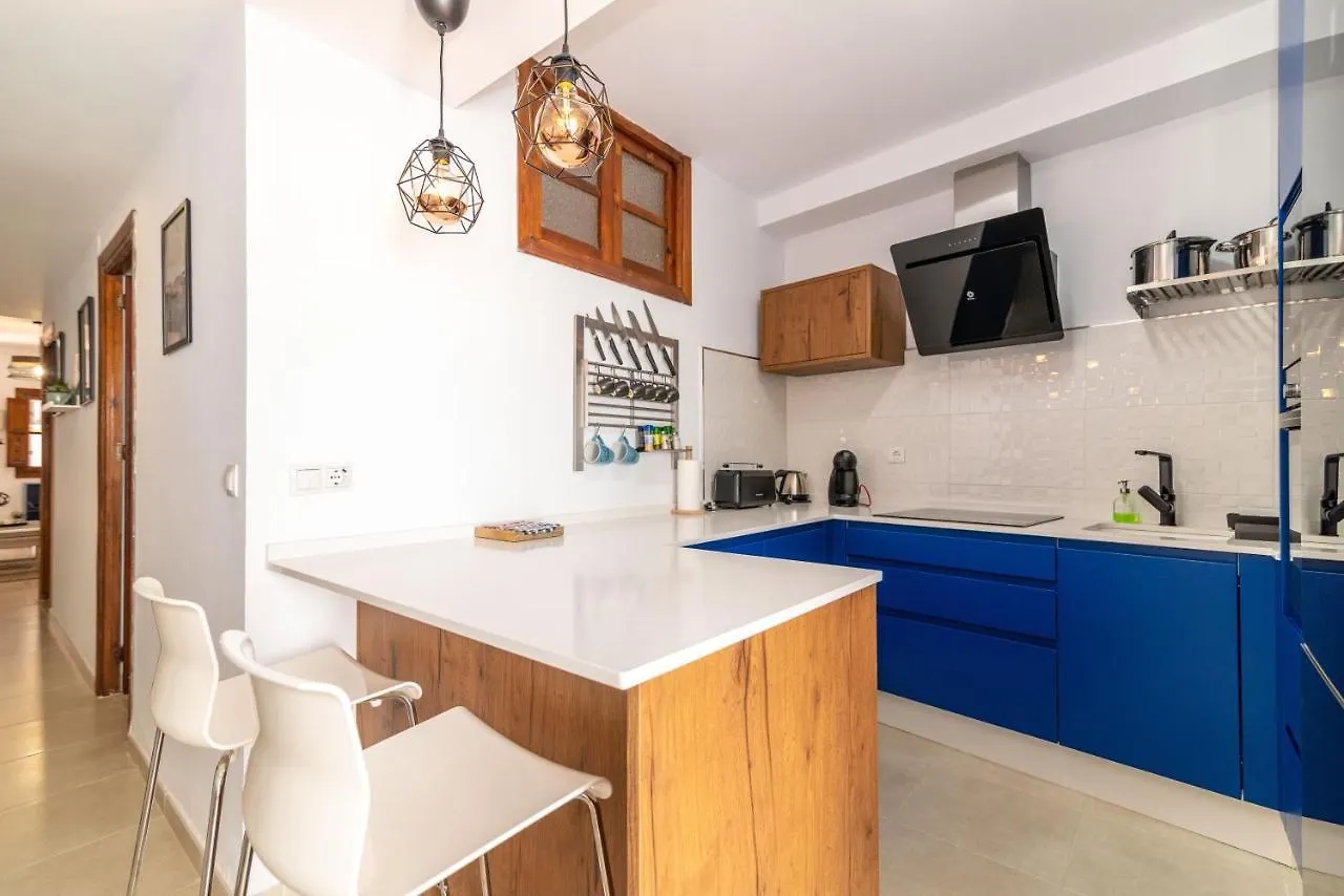 Lovely Cozy 2-Bedroom Residential Home With Patio Benalmadena 0*,